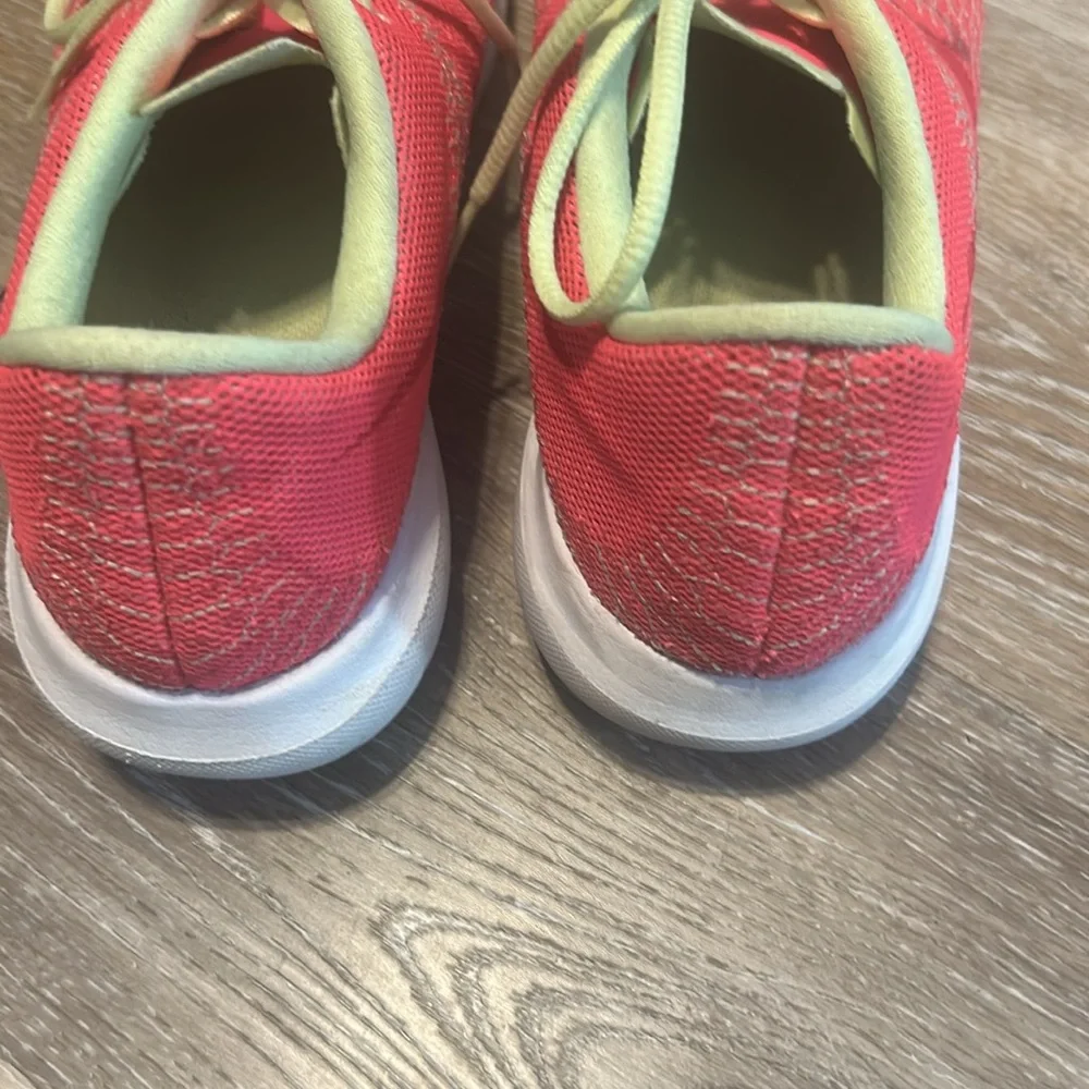 Nike Pink and Green 💥